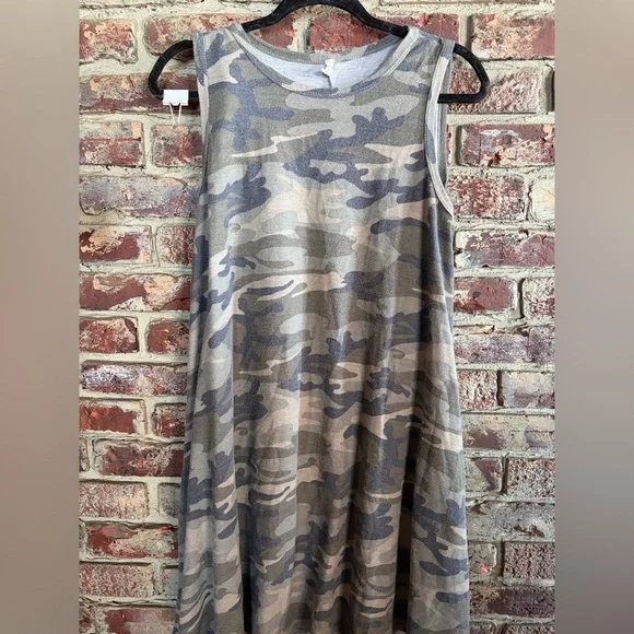 🌿 Beeson River Camo T-Shirt Dress 🌿 Size M - Picture 1 of 3